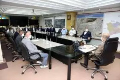 Vali Demirtaş muhtar buluşmalarına devam ediyor Vali Demirtaş muhtar buluşmalarına devam ediyor
