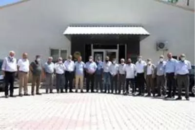 Yılda 110 bin ton bal üretiyoruz, 80 binini tüketiyoruz Yılda 110 bin ton bal üretiyoruz, 80 binini tüketiyoruz