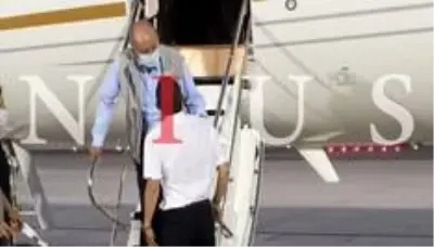 Yolsuzluk soruşturması sürerken ülkeden ayrılan İspanya'nın eski Kralı Juan Carlos'un, Abu Dabi'de... Yolsuzluk soruşturması sürerken ülkeden ayrılan İspanya'nın eski Kralı Juan Carlos'un, Abu Dabi'de...