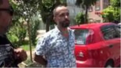 Patronunun çekini bozduran çalışan, 'Hırsız var' deyip arkadaşlarıyla kaçtı Patronunun çekini bozduran çalışan, 'Hırsız var' deyip arkadaşlarıyla kaçtı