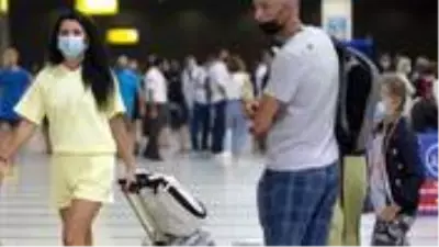 Antalya'ya ilk Rus turist kafilesi geldi Antalya'ya ilk Rus turist kafilesi geldi