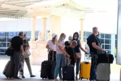 Antalya'ya Rus turist akını Antalya'ya Rus turist akını