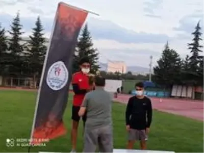 Ayvalıklı sporcu Şenoduncu TAF kupasında 2. oldu Ayvalıklı sporcu Şenoduncu TAF kupasında 2. oldu