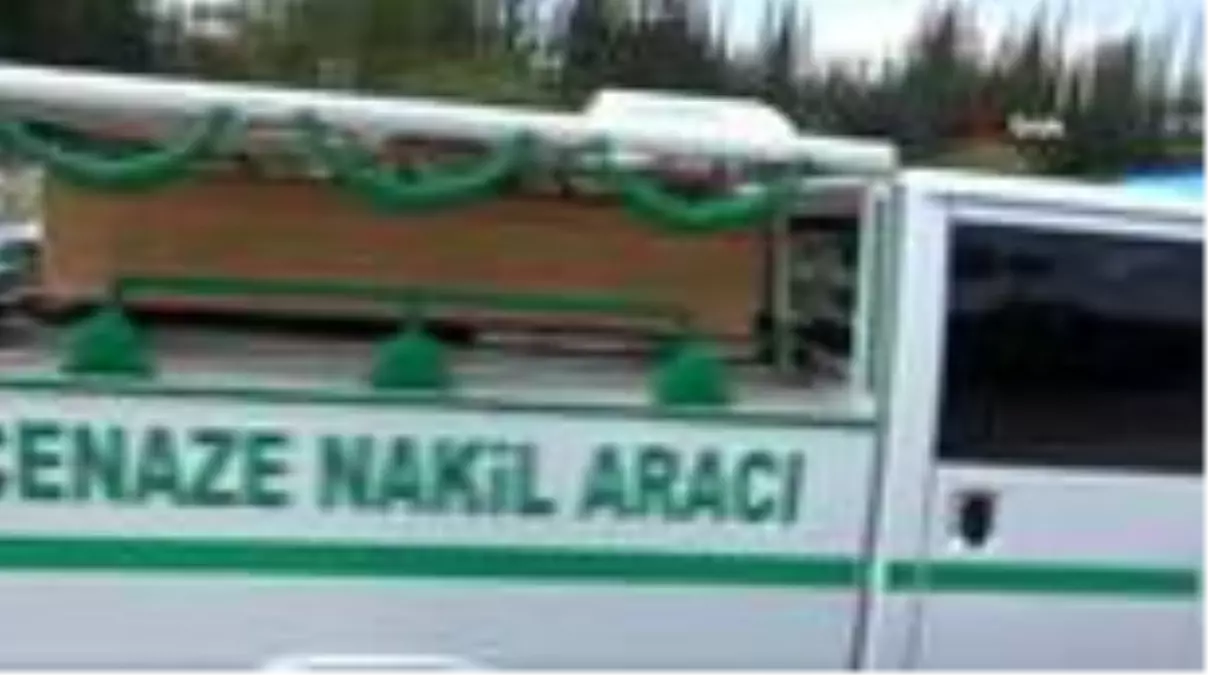 Babaya son bakış... Evinde ölü bulunan özel harekat polisi toprağa verildi