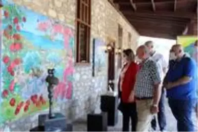 Başkan Hürriyet'ten Datça'da sanat festivaline katıldı Başkan Hürriyet'ten Datça'da sanat festivaline katıldı