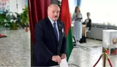 Belarus'ta seçimler: Çeyrek asırdır iktidarda olan Devlet Başkanı Lukaşenko son yıllardaki en büyük... Belarus'ta seçimler: Çeyrek asırdır iktidarda olan Devlet Başkanı Lukaşenko son yıllardaki en büyük...