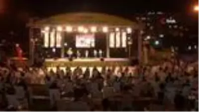 Beylikdüzü Klasik Müzik Günleri 'Taze Bir Nefes' konseriyle başladı Beylikdüzü Klasik Müzik Günleri 'Taze Bir Nefes' konseriyle başladı