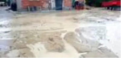 Burdur'da sağanak taşkınlara neden oldu Burdur'da sağanak taşkınlara neden oldu