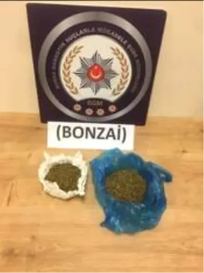 Bursa'da narkotik operasyonunda 6 şüpheli tutuklandı Bursa'da narkotik operasyonunda 6 şüpheli tutuklandı