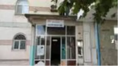 Camiye büyük saygısızlık! Dini kitaplara zarar verip, ses sistemini bozdular Camiye büyük saygısızlık! Dini kitaplara zarar verip, ses sistemini bozdular