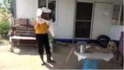 Son dakika haberleri | Emekli öğretmenin 'bal gibi hobisi' ek gelire dönüştü Son dakika haberleri | Emekli öğretmenin 'bal gibi hobisi' ek gelire dönüştü