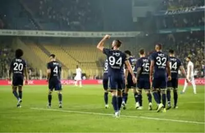 Fenerbahçe, limitin yükseltilmemesi durumunda Luiz Gustavo ile mecburen yollarını ayıracak Fenerbahçe, limitin yükseltilmemesi durumunda Luiz Gustavo ile mecburen yollarını ayıracak