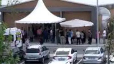 Görüntü İstanbul'dan! Pandemi hastanesinin önünde Covid-19 test kuyruğu Görüntü İstanbul'dan! Pandemi hastanesinin önünde Covid-19 test kuyruğu