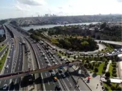 Son dakika haber... Haftanın ilk iş gününde Haliç Köprüsü'nde trafik yoğunluğu Son dakika haber... Haftanın ilk iş gününde Haliç Köprüsü'nde trafik yoğunluğu