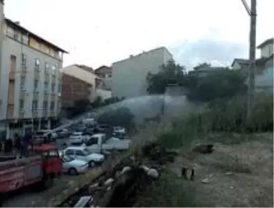 Havai fişek yangın çıkardı Havai fişek yangın çıkardı