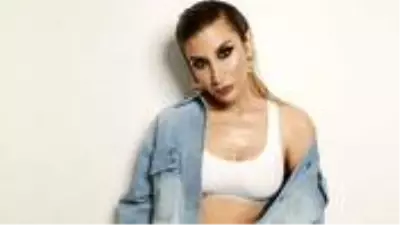 İrem Derici'den özel ilişki çıkışı: Flört sadece karşı cinsle yaşanmaz İrem Derici'den özel ilişki çıkışı: Flört sadece karşı cinsle yaşanmaz