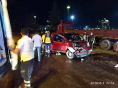 Karabük'te iki ayrı kaza : 1 ölü, 4 yaralı Karabük'te iki ayrı kaza : 1 ölü, 4 yaralı