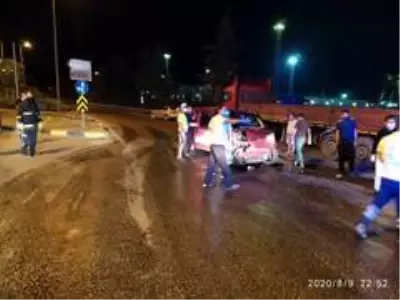 Karabük'te iki ayrı kaza : 1 ölü, 4 yaralı Karabük'te iki ayrı kaza : 1 ölü, 4 yaralı