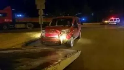 Karabük'te iki ayrı kaza : 1 ölü, 4 yaralı Karabük'te iki ayrı kaza : 1 ölü, 4 yaralı