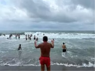 Karadeniz'de boğulma vakaları gençleri gönüllü cankurtaranlığa yönlendirdi Karadeniz'de boğulma vakaları gençleri gönüllü cankurtaranlığa yönlendirdi