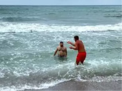 Karadeniz'de boğulma vakaları gençleri gönüllü cankurtaranlığa yönlendirdi Karadeniz'de boğulma vakaları gençleri gönüllü cankurtaranlığa yönlendirdi
