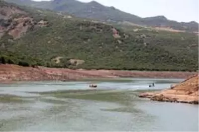 Kayıp Gülistan'ı arama çalışmaları sürüyor Kayıp Gülistan'ı arama çalışmaları sürüyor