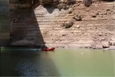 Kayıp Gülistan'ı arama çalışmaları sürüyor Kayıp Gülistan'ı arama çalışmaları sürüyor