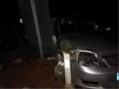 Konya'da otomobille kamyonet çarpıştı: 1 ölü, 2 yaralı Konya'da otomobille kamyonet çarpıştı: 1 ölü, 2 yaralı
