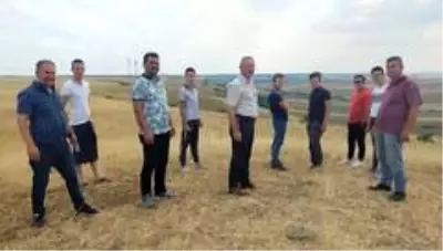 Köylüler, Yunanistan'ın burnunun dibine dev Türk bayrağı dikti Köylüler, Yunanistan'ın burnunun dibine dev Türk bayrağı dikti