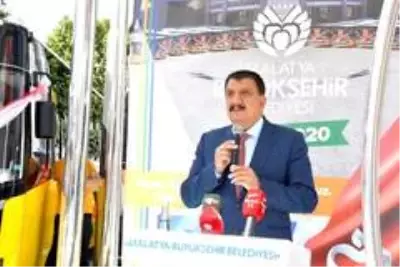 Malatya Büyükşehir toplu taşıma araç filosunu 15 yeni otobüsle güçlendirdi Malatya Büyükşehir toplu taşıma araç filosunu 15 yeni otobüsle güçlendirdi