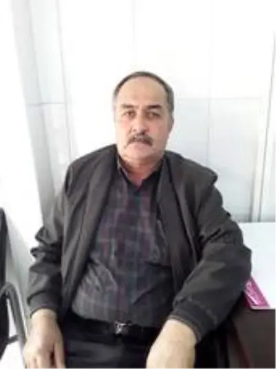 Minibüs ile otomobil çarpıştı. 1 ölü Minibüs ile otomobil çarpıştı. 1 ölü