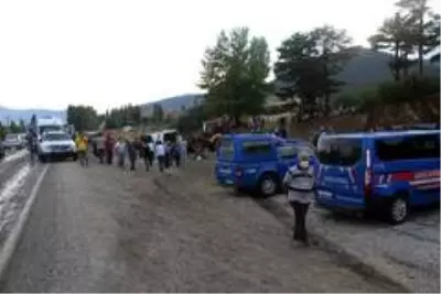Muğla'daki minibüs kazasında ölü sayısı ikiye çıktı Muğla'daki minibüs kazasında ölü sayısı ikiye çıktı
