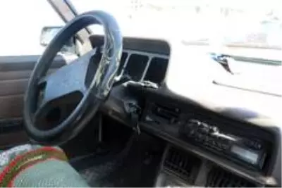 24 yıldır kullandığı ve hiç ceza yemediği otomobiline gelen tüm teklifleri reddediyor 24 yıldır kullandığı ve hiç ceza yemediği otomobiline gelen tüm teklifleri reddediyor