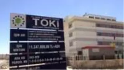 Nusaybin'de terörün eğitim kurumlarında bıraktığı izler siliniyor Nusaybin'de terörün eğitim kurumlarında bıraktığı izler siliniyor