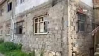 Ordu'da vahşet: Tartıştığı sevgilisini ve kendisini benzin döküp yaktı: 1 ölü, 1 yaralı Ordu'da vahşet: Tartıştığı sevgilisini ve kendisini benzin döküp yaktı: 1 ölü, 1 yaralı