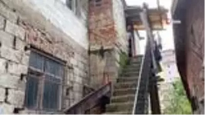 Ordu'da vahşet: Tartıştığı sevgilisini ve kendisini benzin döküp yaktı: 1 ölü, 1 yaralı Ordu'da vahşet: Tartıştığı sevgilisini ve kendisini benzin döküp yaktı: 1 ölü, 1 yaralı