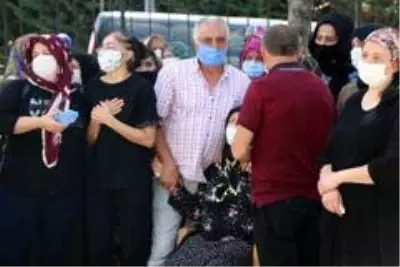 Son Dakika | Otobüs kazasında hayatını kaybeden Erdem Okçu, son yolculuğuna uğurlandı Son Dakika | Otobüs kazasında hayatını kaybeden Erdem Okçu, son yolculuğuna uğurlandı