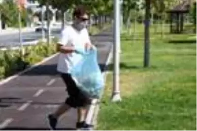 Son dakika haber... Plogging yapan öğretim üyesi: Artık 3 çöpten 1'i maske Son dakika haber... Plogging yapan öğretim üyesi: Artık 3 çöpten 1'i maske