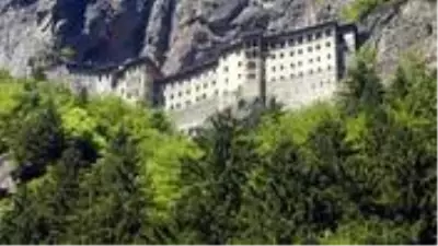 Restorasyonu tamamlanan Sümela Manastırı'nda ilk ayinin tarihi belli oldu Restorasyonu tamamlanan Sümela Manastırı'nda ilk ayinin tarihi belli oldu