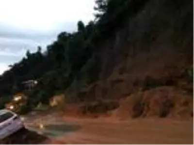 Son dakika haber! Rize'de sağanak etkili oldu (3) Son dakika haber! Rize'de sağanak etkili oldu (3)