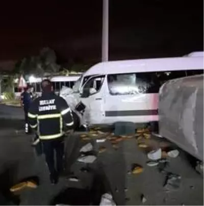 Samandağ'da Kaza: 3 yaralı Samandağ'da Kaza: 3 yaralı