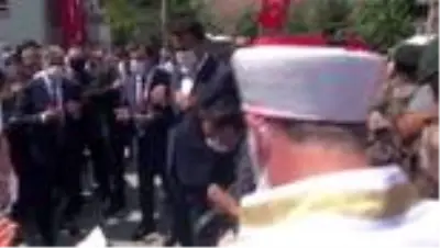 Şehit Özel Harekat Polisi Adnan Kısar son yolculuğuna uğurlandı Şehit Özel Harekat Polisi Adnan Kısar son yolculuğuna uğurlandı