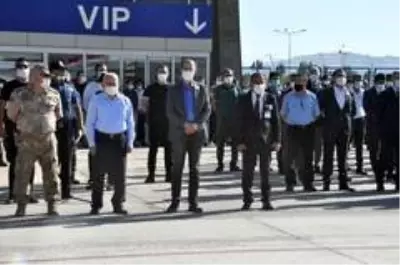 Hakkari'de şehit özel harekat polisleri memleketlerine uğurlandı Hakkari'de şehit özel harekat polisleri memleketlerine uğurlandı
