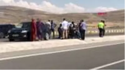Sivas'ta polis memuru, tartıştığı uzman çavuş ve kardeşini vurdu Sivas'ta polis memuru, tartıştığı uzman çavuş ve kardeşini vurdu