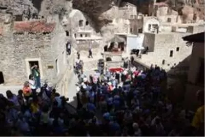Restorasyonu tamamlanan Sümela Manastırı'nda ilk ayinin tarihi belli oldu Restorasyonu tamamlanan Sümela Manastırı'nda ilk ayinin tarihi belli oldu