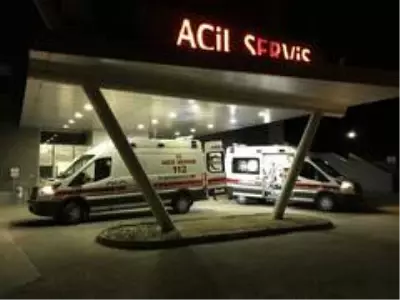 Tekirdağ'da otomobilin çarptığı baba ve oğlu yaralandı Tekirdağ'da otomobilin çarptığı baba ve oğlu yaralandı