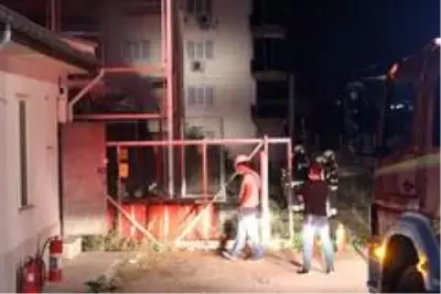 Trafoda çıkan yangın korkuttu Trafoda çıkan yangın korkuttu