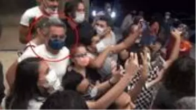 Ünlü aktör Aamir Khan, yeni filminin çekimleri için Türkiye'ye geldi, hayranları kaldığı otele akın etti Ünlü aktör Aamir Khan, yeni filminin çekimleri için Türkiye'ye geldi, hayranları kaldığı otele akın etti
