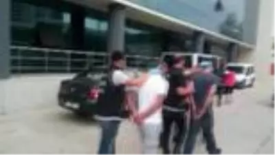 Uyuşturucu operasyonunda yakalanan 8 şüpheliden 6'sı tutuklandı Uyuşturucu operasyonunda yakalanan 8 şüpheliden 6'sı tutuklandı