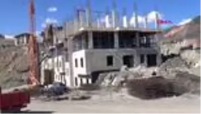 7'nci kez taşınacak Yusufeli'nde yeni yerleşim yeri çalışmalarının yüzde 40'ı tamamlandı 7'nci kez taşınacak Yusufeli'nde yeni yerleşim yeri çalışmalarının yüzde 40'ı tamamlandı